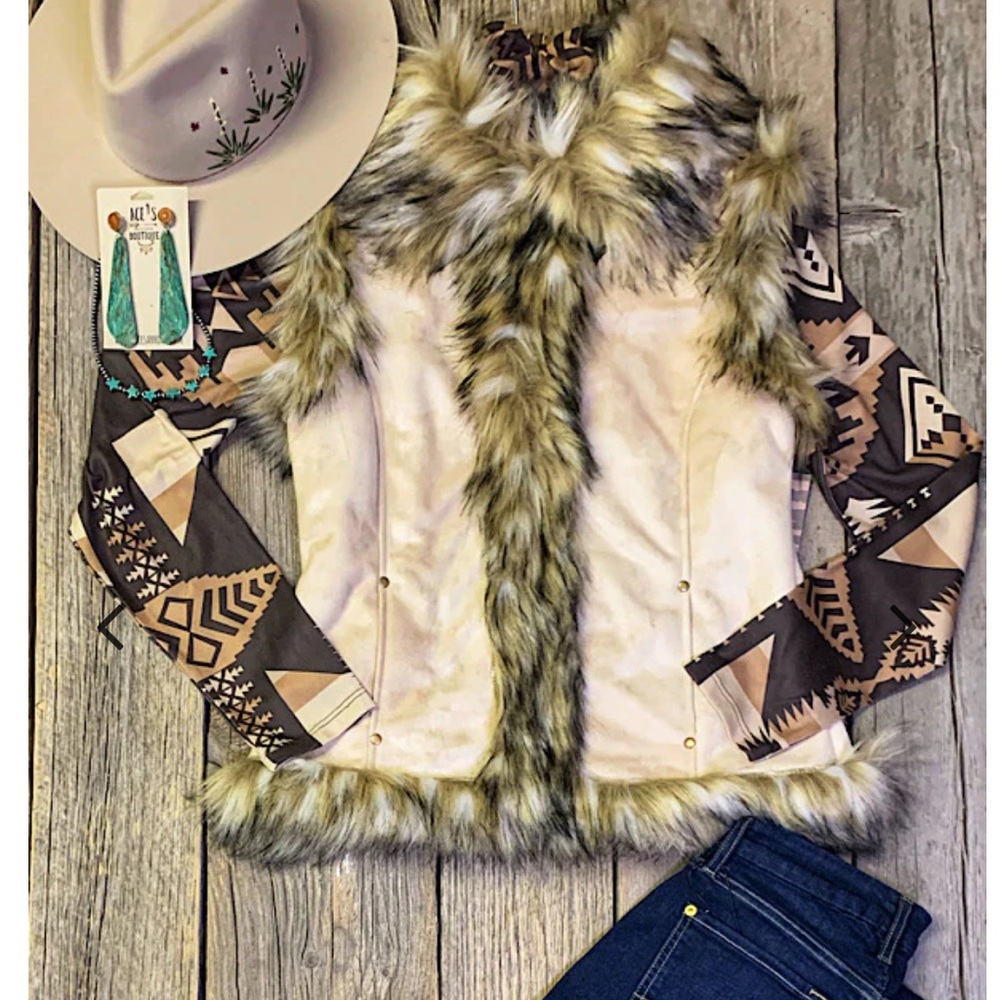 BNWT Tasha Polizzi Luxe Fur Vest